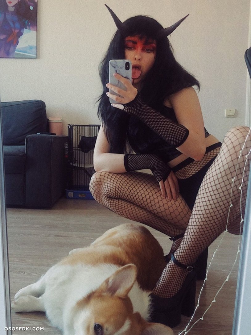 Streamers in swimsuits