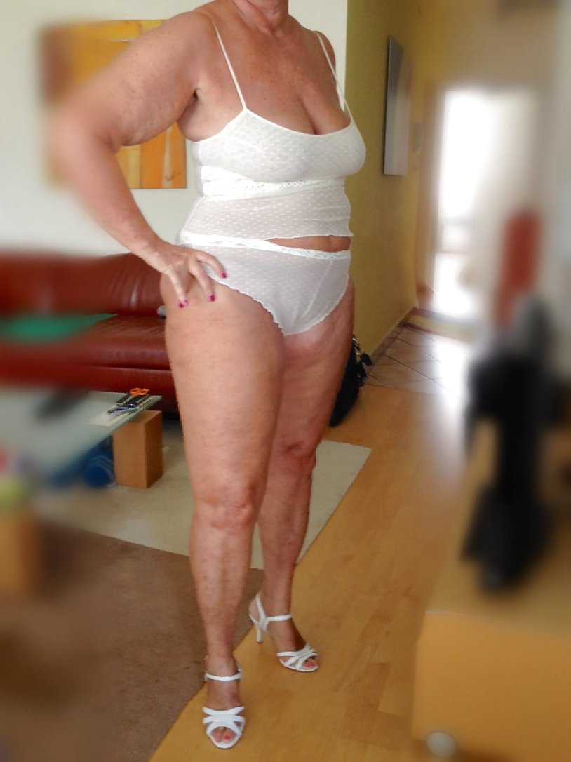 Photo Mistress Lucinda