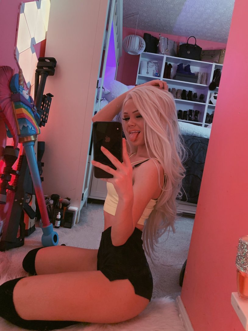Justfoxii Streamsha