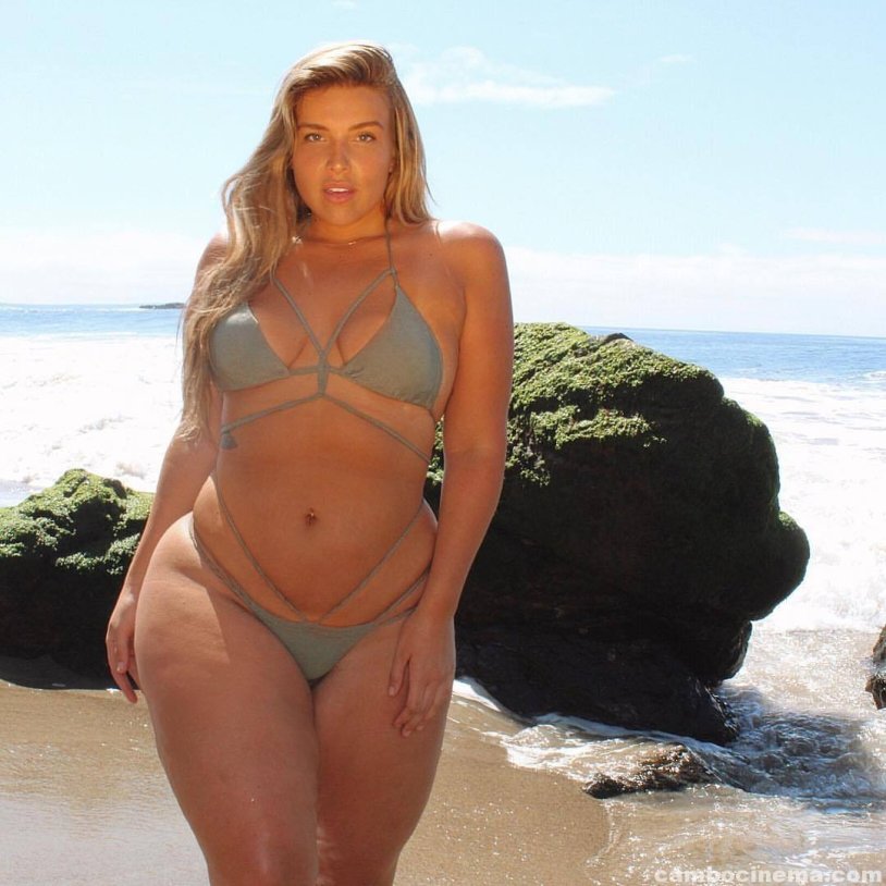 Stefani Viada Plus Size