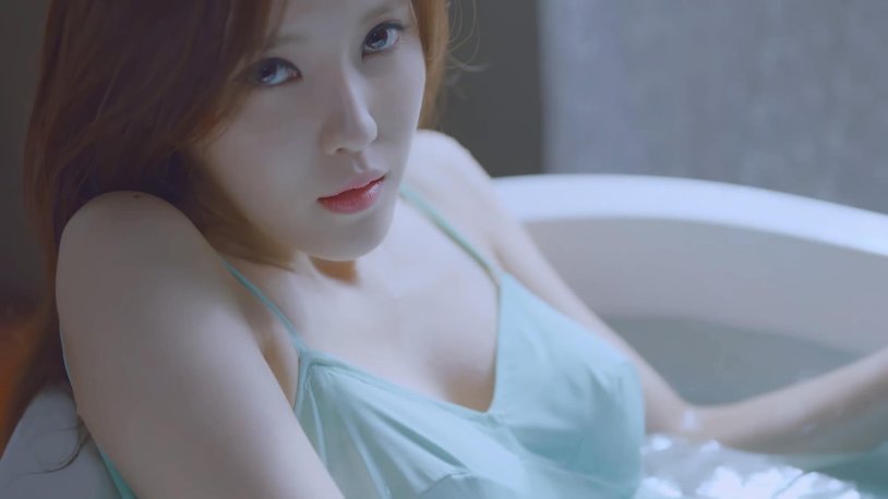 Hyomin Korean singer in linen