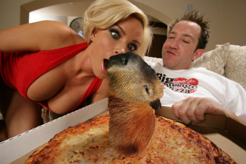 Naked pizza deliveryer