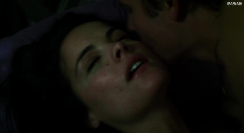 Sullivan Stapleton wife