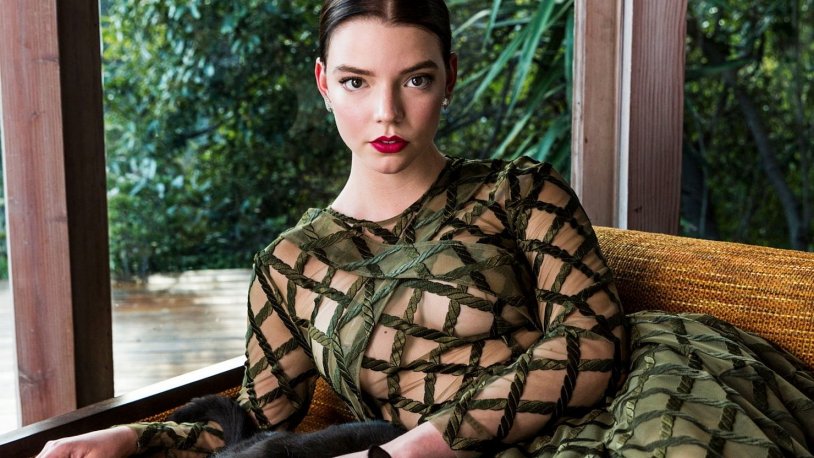 Anya Taylor-Joy breast