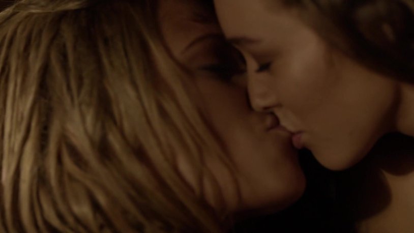 Beautiful lesbian kiss
