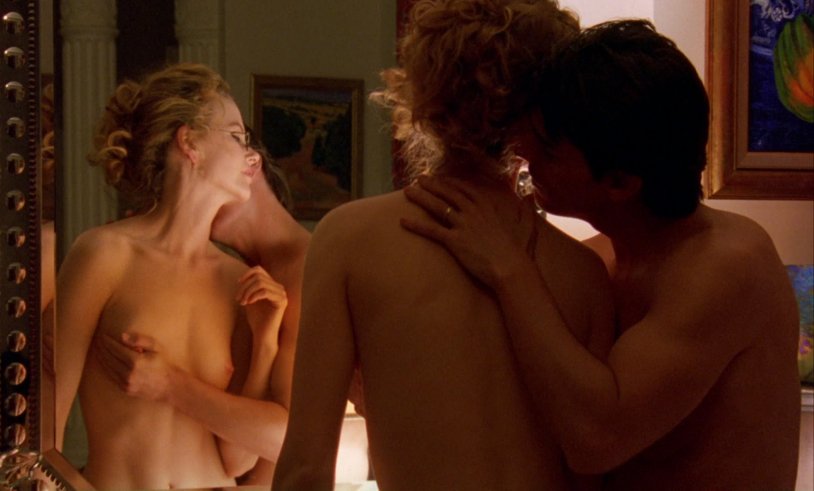 Girls naked on the island