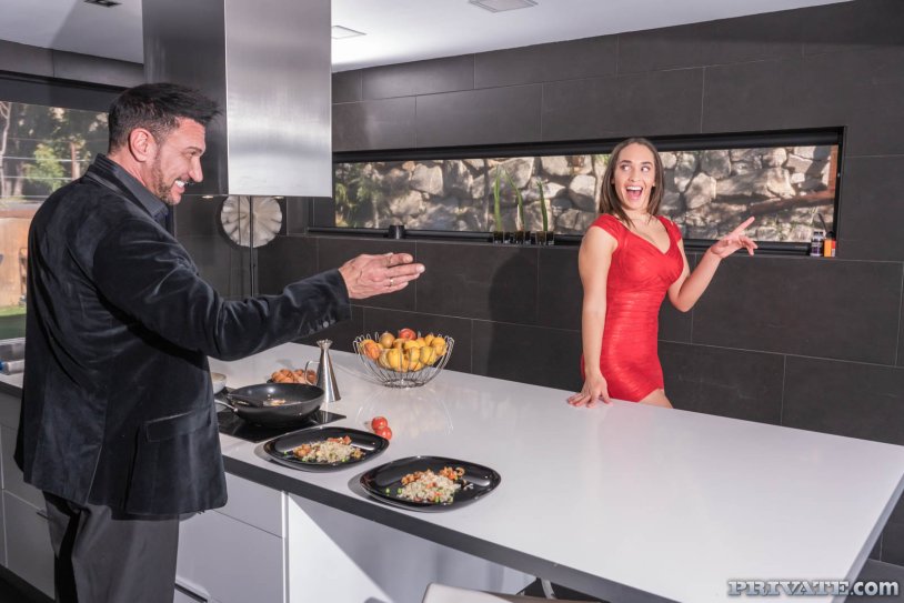 Chloe Vevrier secretary