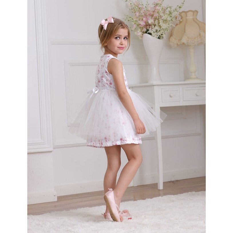 Valencia Serebryakova Kandoll Model