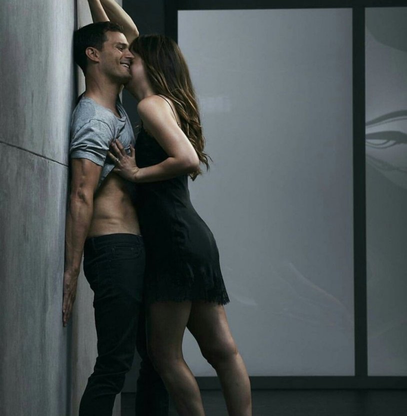 Dakota Johnson Social Network