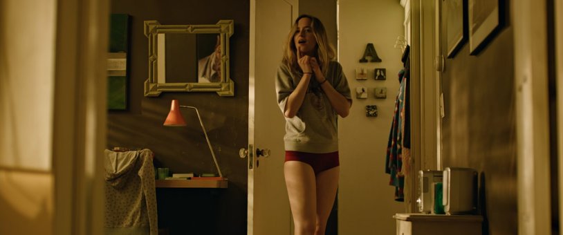 Wolf with Wall Street Naomi