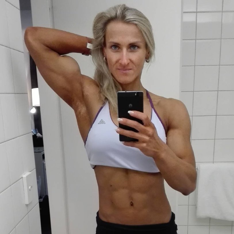 Lenka Ferencukova Muscle
