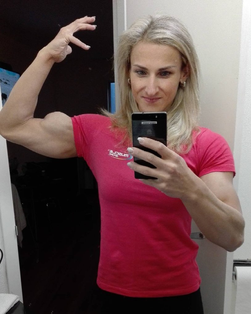 Lenka Ferencukova Muscle