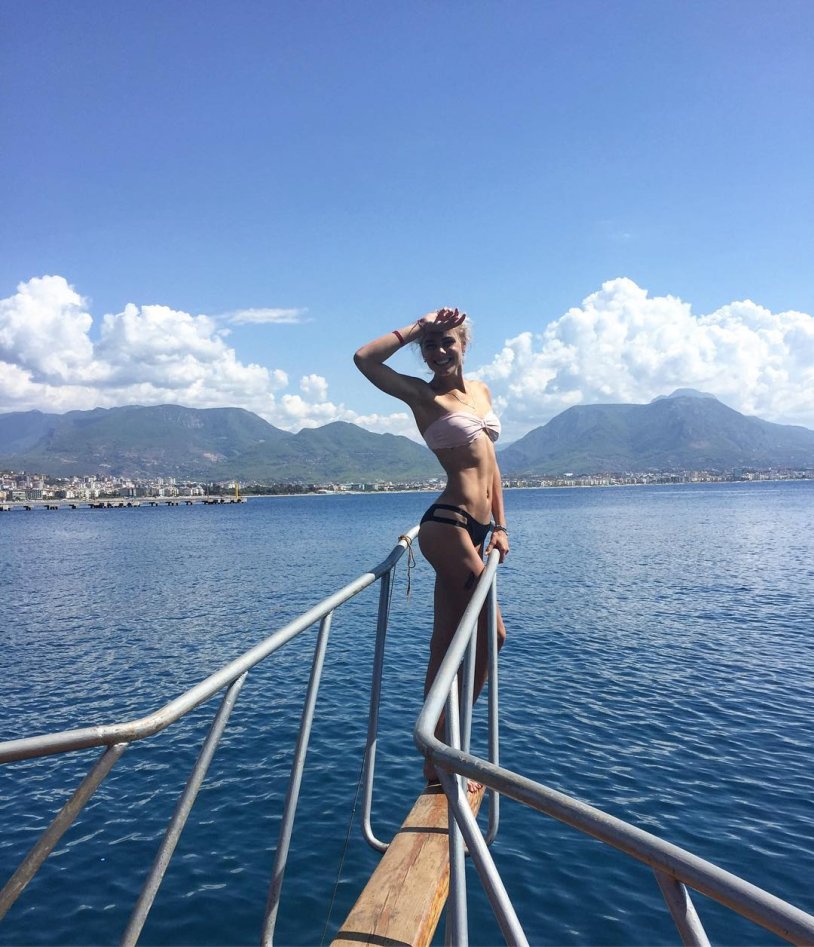 Julia Levchenko Figure