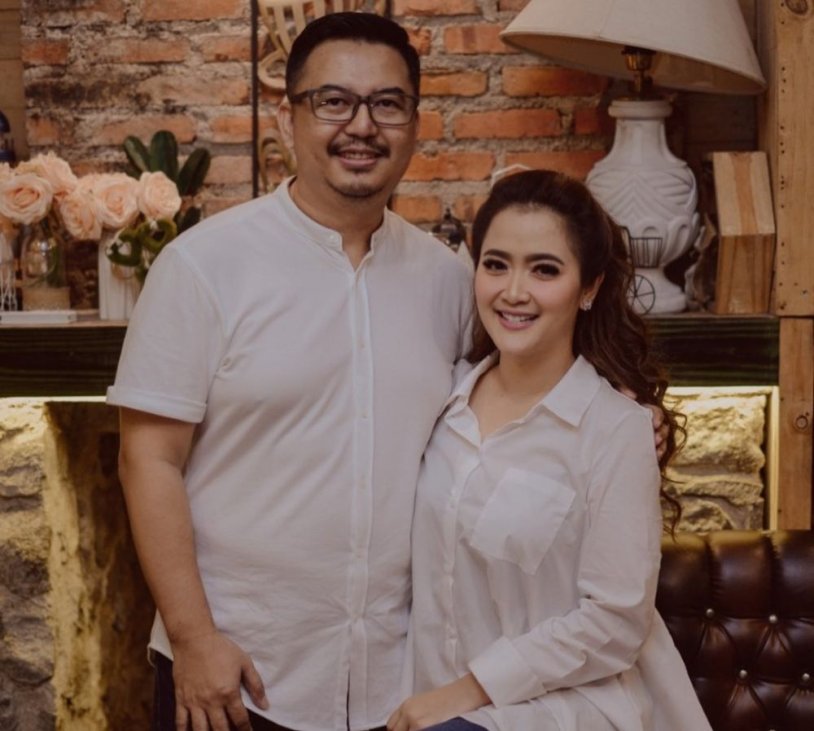 XNXX CERITA SEX VEGA DARWANTI DAN TUKUL ARWANA