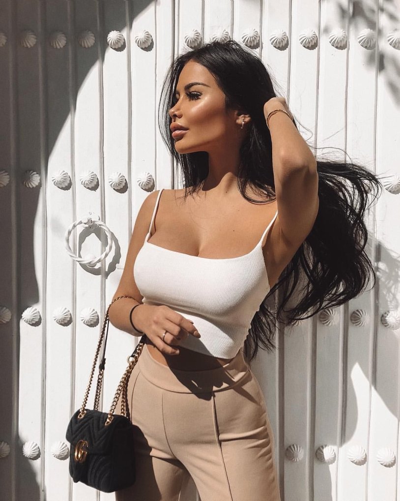 Adele Grizon Instagram star