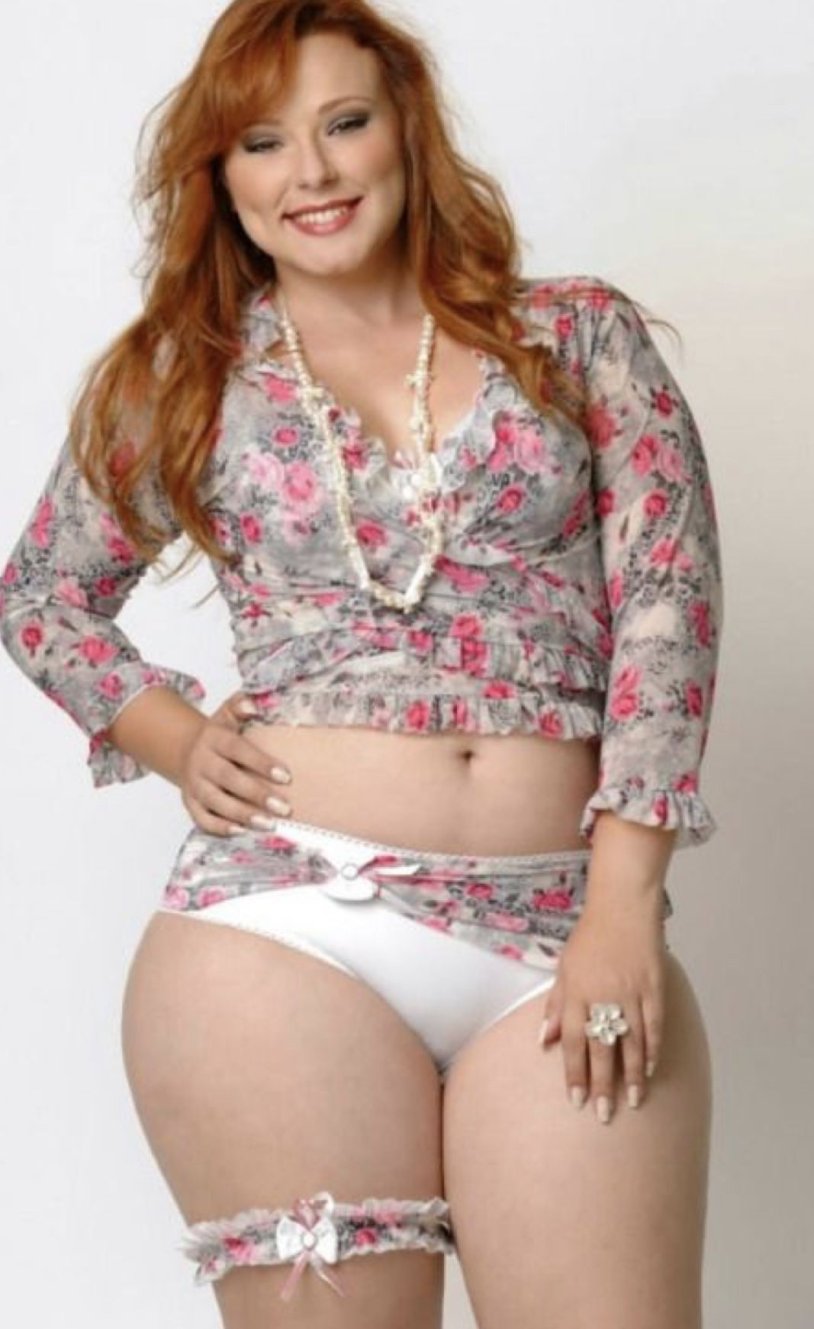 Pamela Medina plus saz