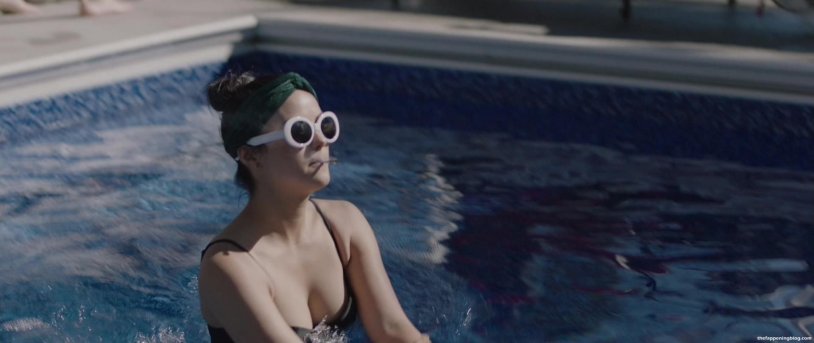 Camila Mendes Wallpaper Ero