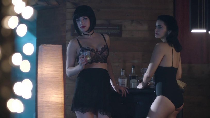 Lily Reinhart Riverdale Betty