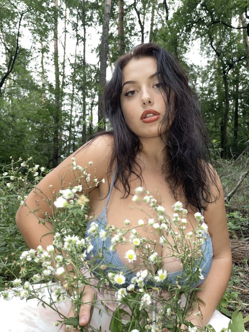 Rebecca Mor Onlyfans