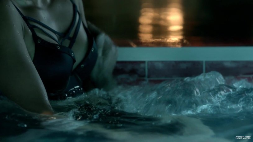 Leslie-Enn Brandt in underwear