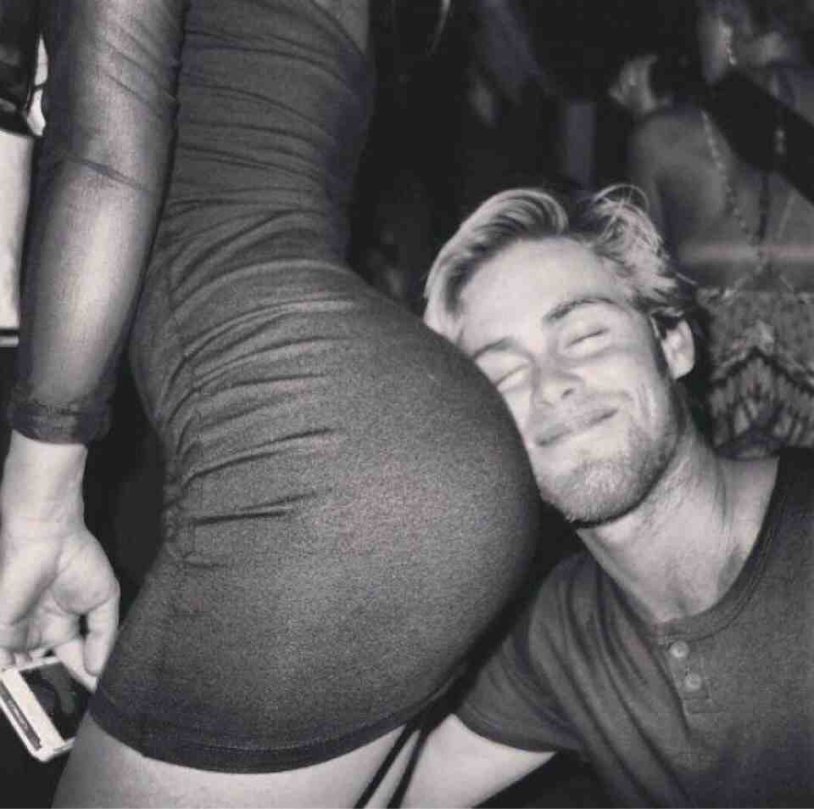 The hug of the buttocks