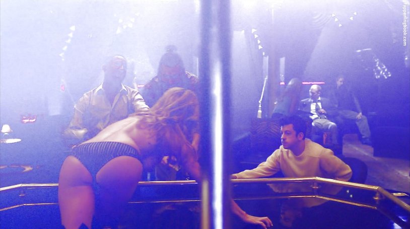 Juliet Lewis naked pornography