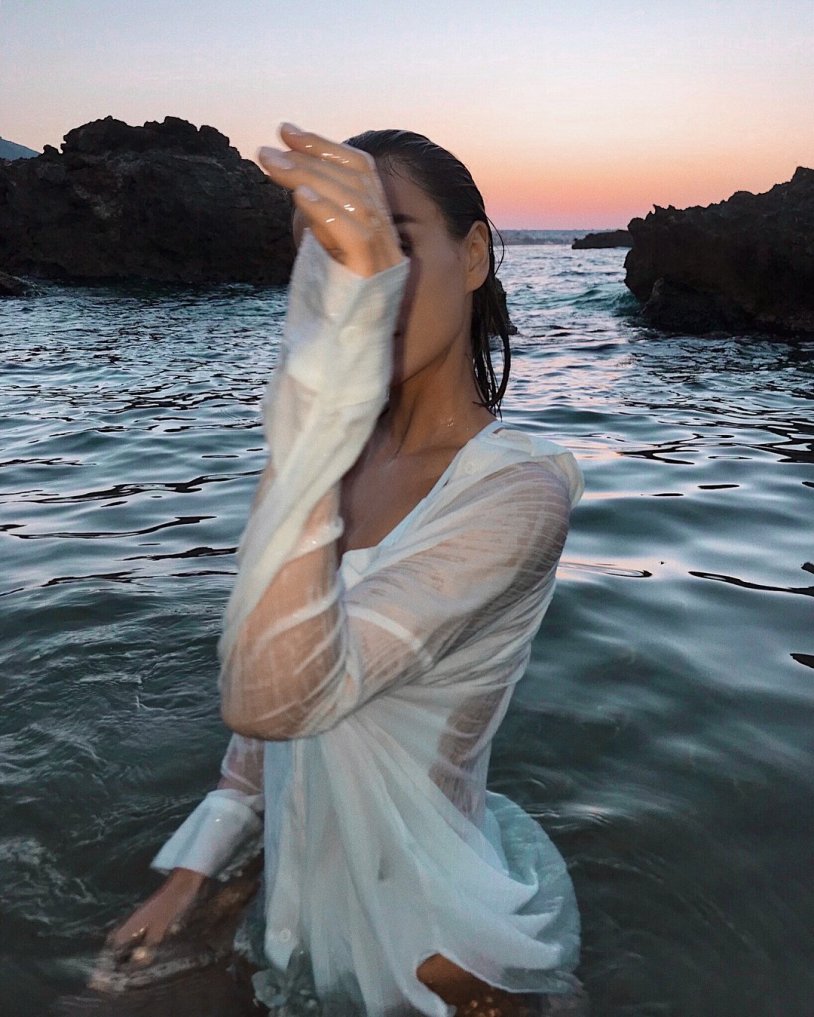 Girl at sea aesthetics