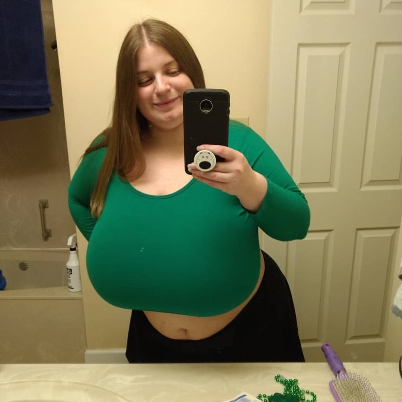 Heather Beck Macromastia