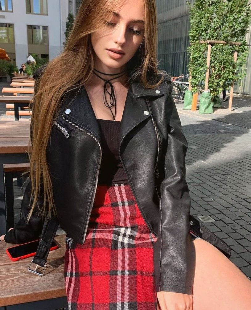 Nichameleon (@nic_the_pixie)