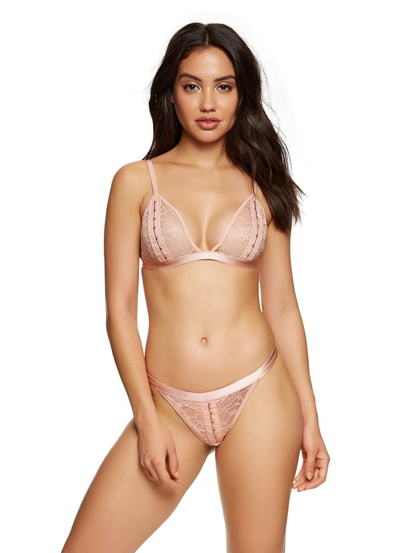 Nikkala Stott 2011 02 15 Stripes by Paul Buceta