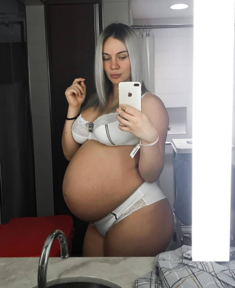 Chabbie Gerl Big Belly Pregnant