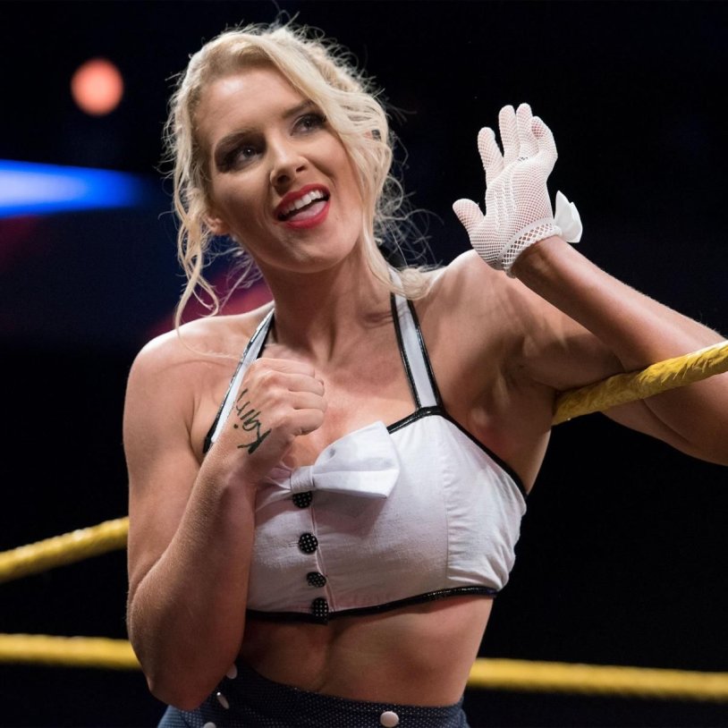 Linsi Evans WWE hot