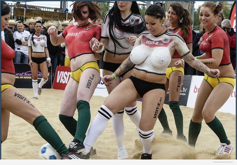 Erotic moments in women's football