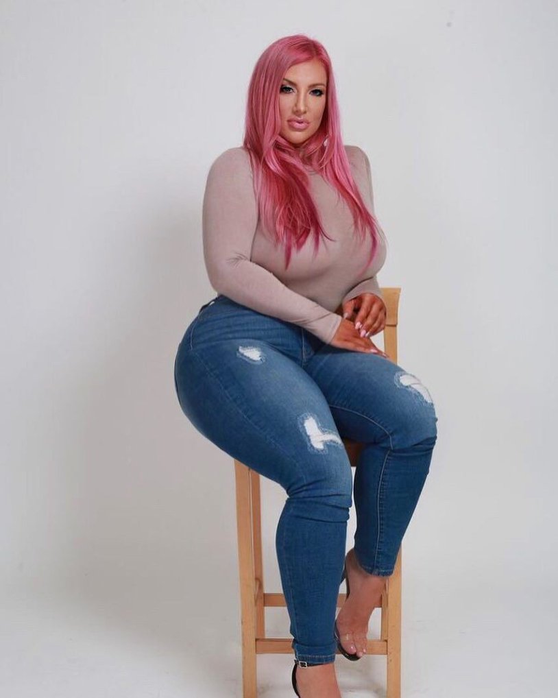 Taya Christian (@Thedoctorbae)