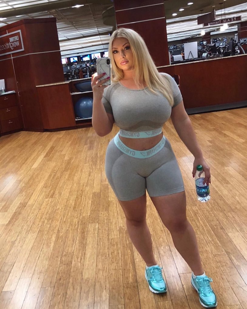 Blonde Taiy Christian in stockings