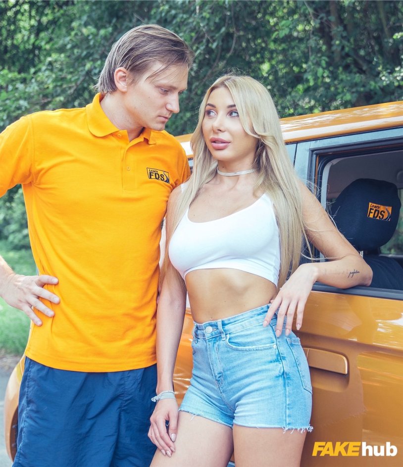 Marilyn Crystal is naked