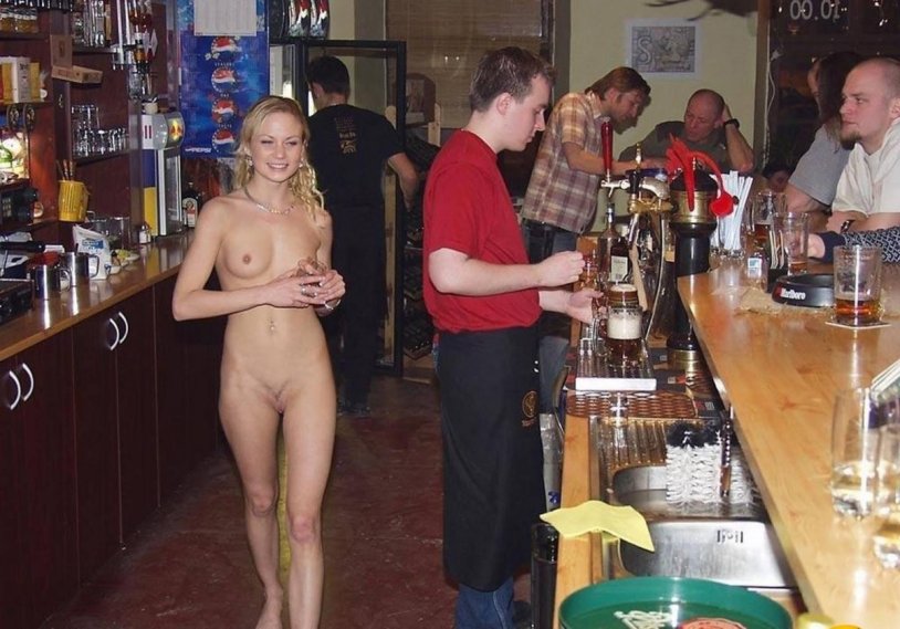 Naked waitress Melissa