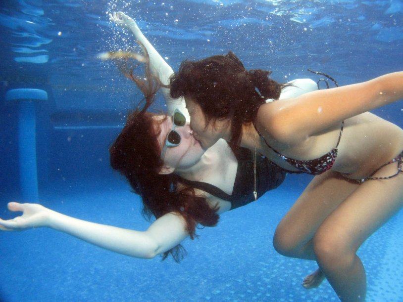 Girl thin lesbian diving
