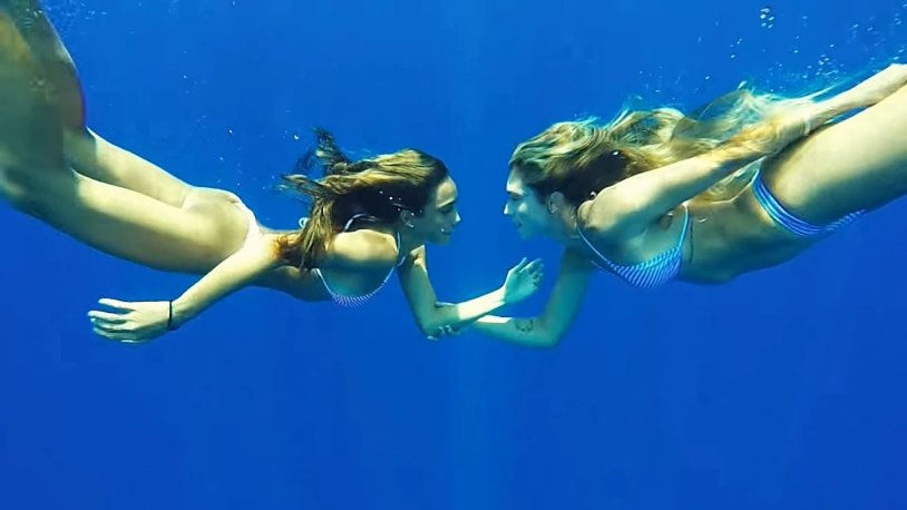 Girls underwater naked