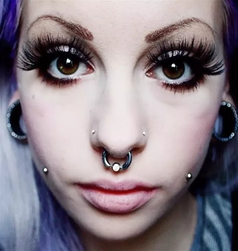 Tunnels piercing in girls