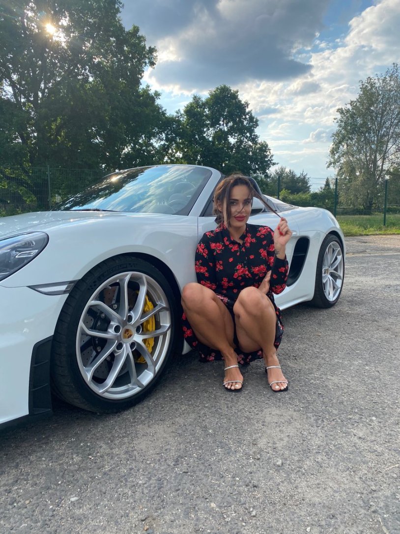 Paula Manzanal model