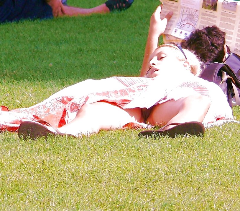 Piquant erotic moments