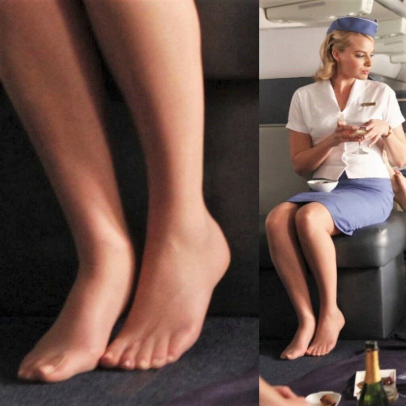 Margot Robbie Harley Quinn in a bra