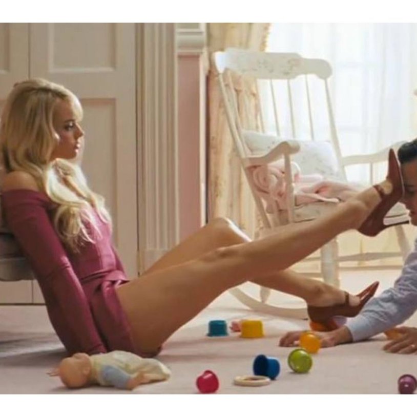 Margot Robbie and Will Smith Bed Scenes