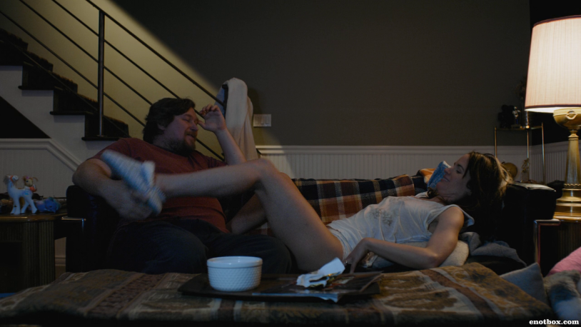 Elizabeth Reaser - Easy S01e01