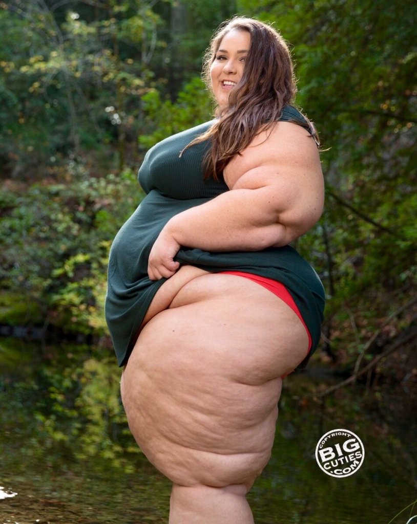 Mary Boberry is too crazy naked