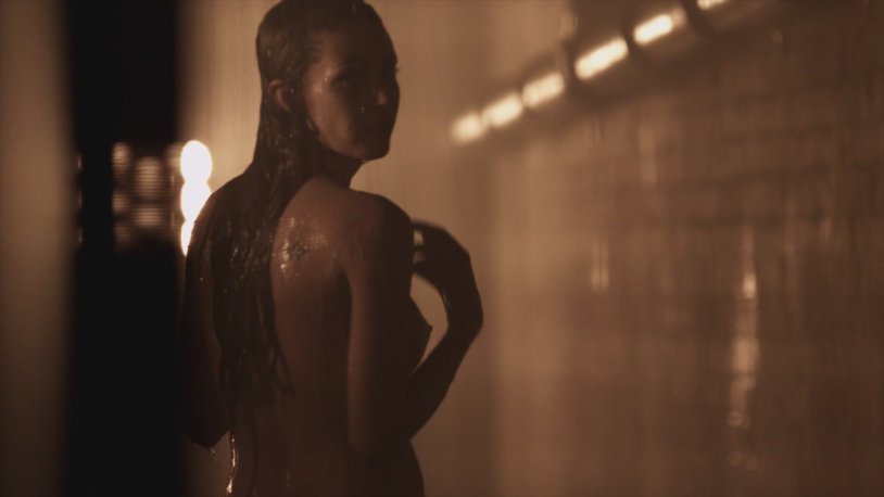 Deadly race Erotic scene