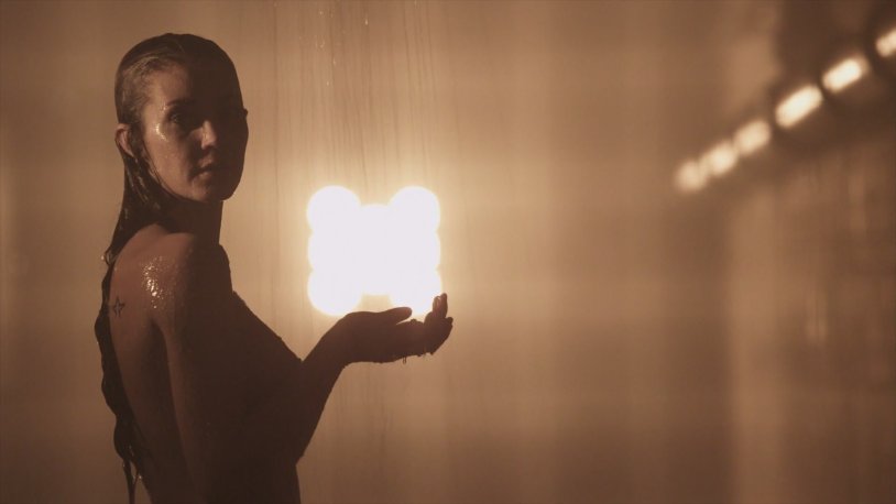 Tanite Phoenix tutan naked