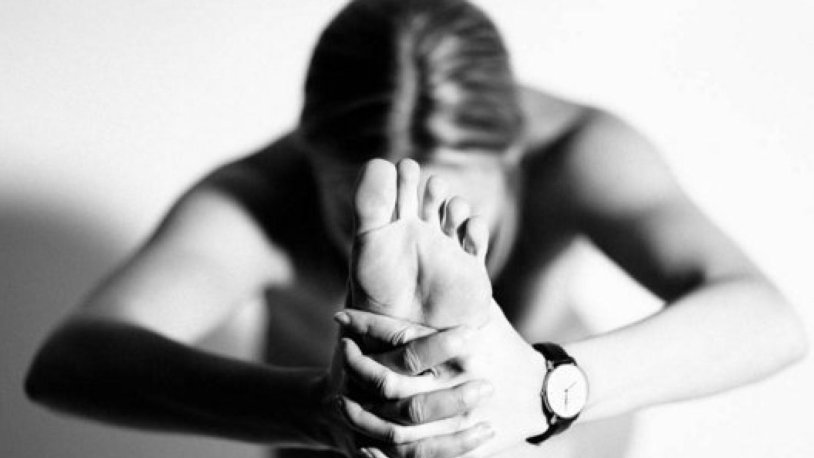 Bright butt in leggings