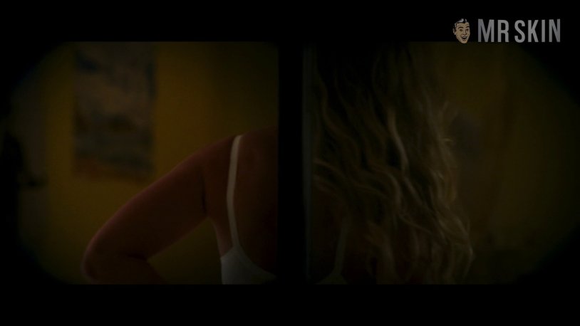 Tiero skovbay bed scenes